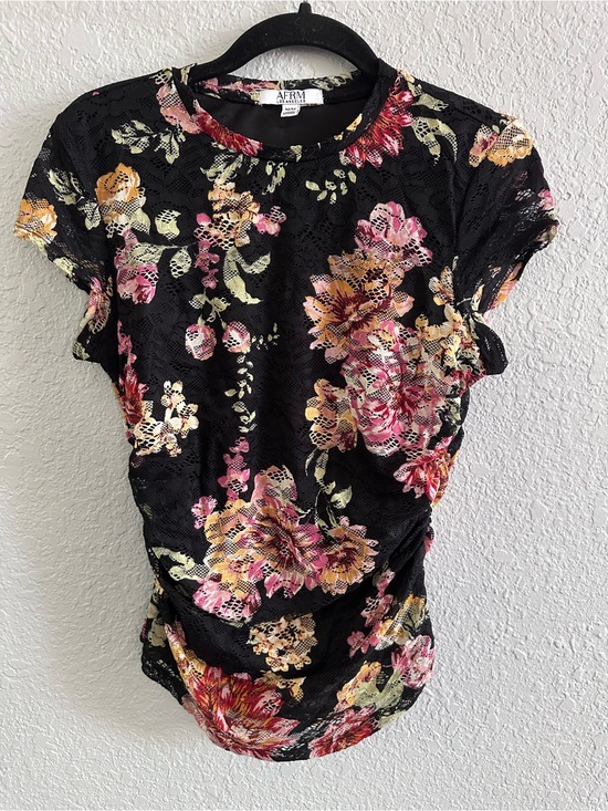 AFRM Tops - AFRM Los Angeles Floral Lace Mesh Ruched Top Medium Black Sheer Short Sleeve
